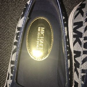 Michael Kors Shoes - Michale kors signature shoe Michael Kors Shoes - Michale kors signature shoe